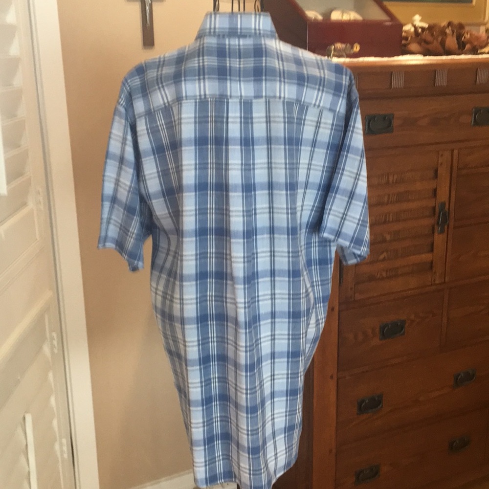 Buttoned down collar shirt - Picture 3 of 4